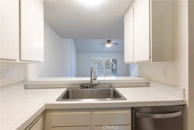 305 Orange Blossom, Irvine, CA 92618