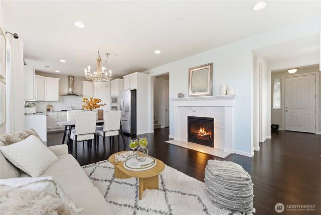 8218 NE 196 Street, Kenmore, WA 98028