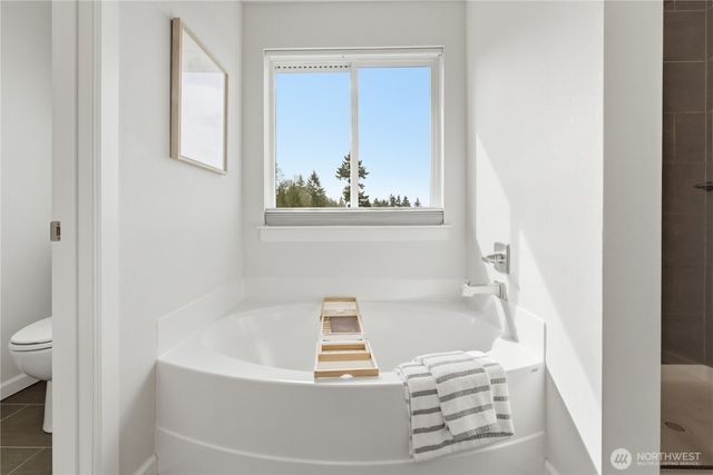 8218 NE 196 Street, Kenmore, WA 98028