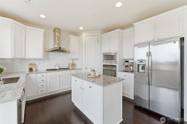 8218 NE 196 Street, Kenmore, WA 98028