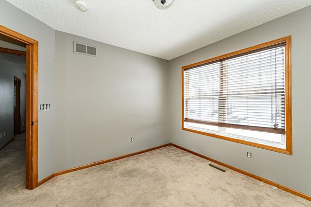 228 Emory Lane SE, Rochester, MN 55904