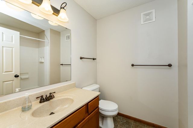 228 Emory Lane SE, Rochester, MN 55904