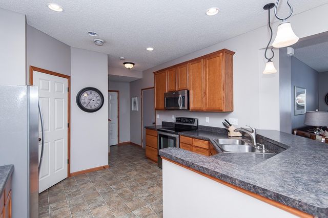 228 Emory Lane SE, Rochester, MN 55904