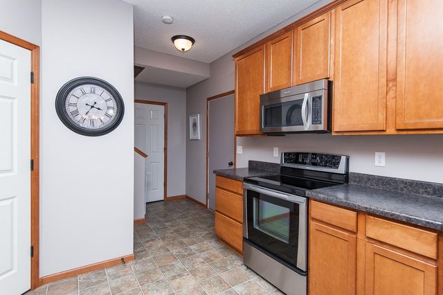 228 Emory Lane SE, Rochester, MN 55904