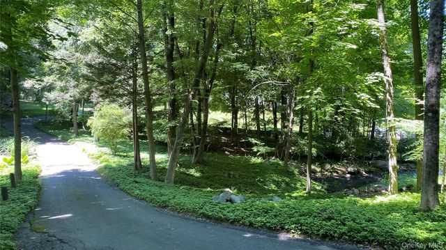 6 Renda Street, New Fairfield, CT 06812