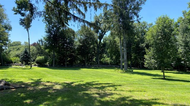 6 Renda Street, New Fairfield, CT 06812