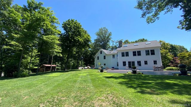 6 Renda Street, New Fairfield, CT 06812