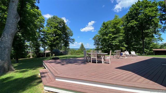 6 Renda Street, New Fairfield, CT 06812