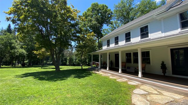 6 Renda Street, New Fairfield, CT 06812