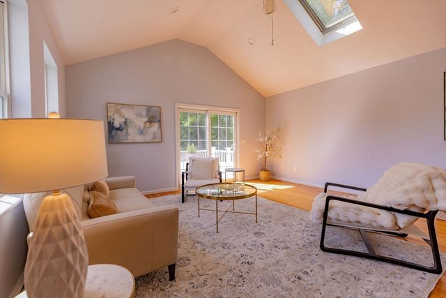 124 Gainsville Rd, Dedham, MA 02026