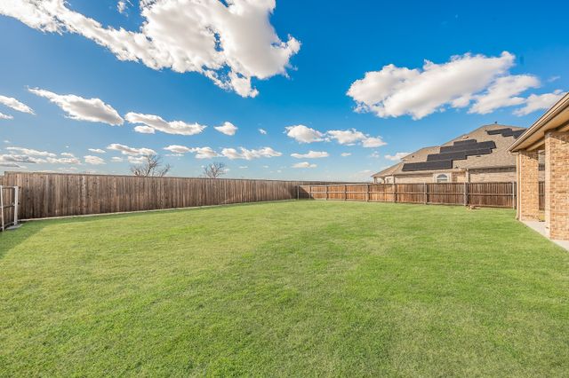 961 Little Gull Drive, Forney, TX 75126