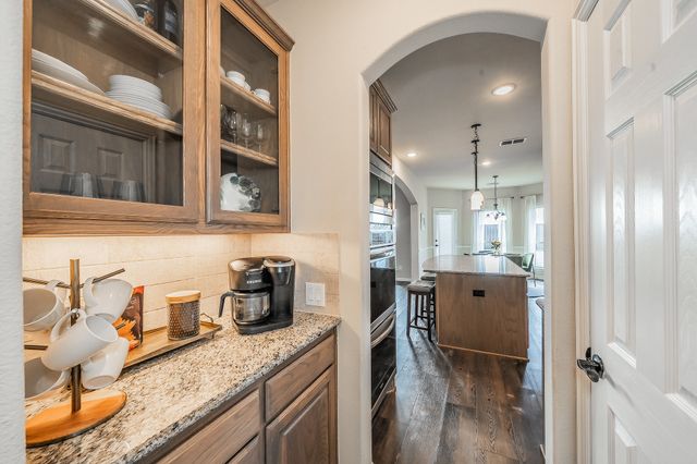 961 Little Gull Drive, Forney, TX 75126