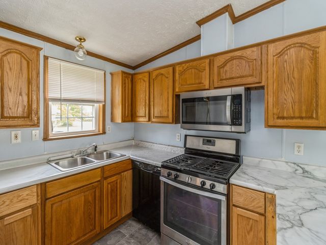 712 Jackson Street, Melcher Dallas, IA 50062