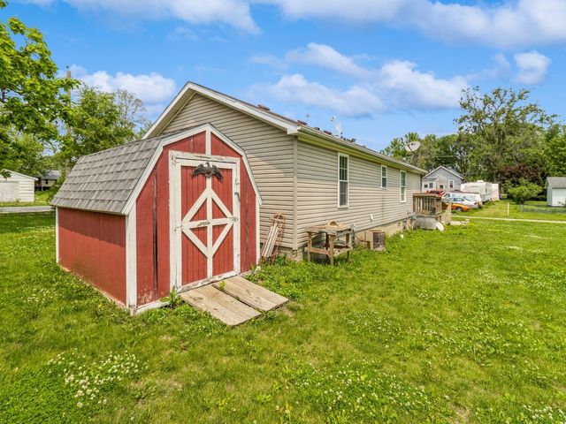 712 Jackson Street, Melcher Dallas, IA 50062