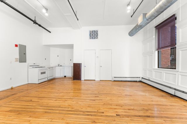 717 Atlantic 1B, Boston, MA 02111