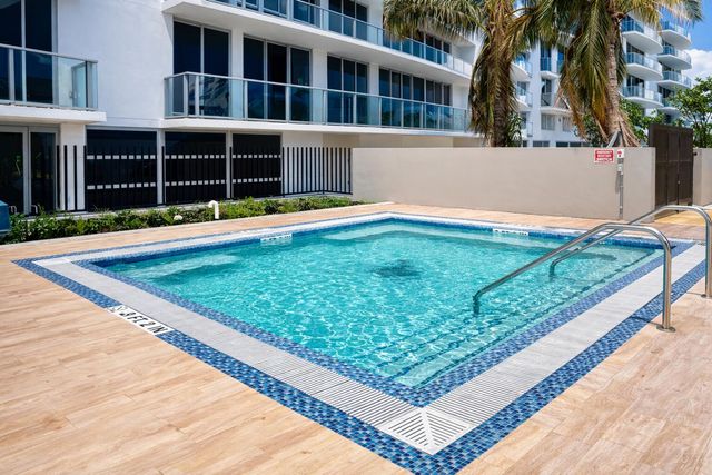 3100 N Ocean Drive H1801, Singer Island, FL 33404