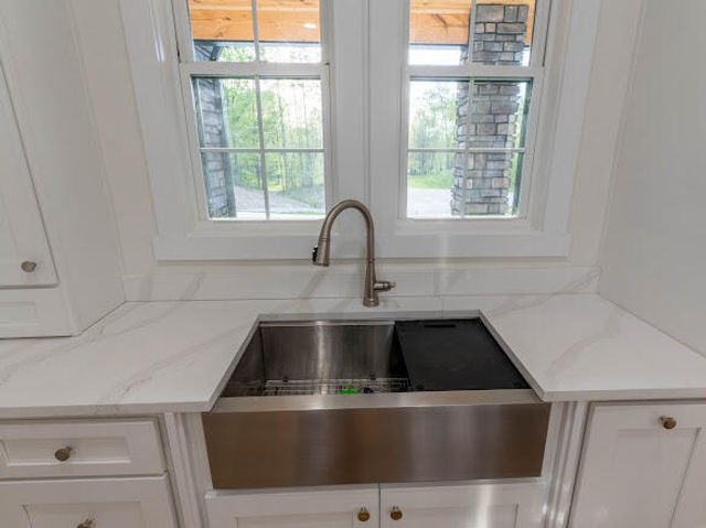 210 Leatherwood Drive, London, KY 40741