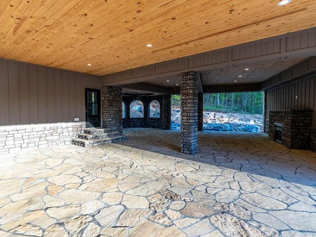 210 Leatherwood Drive, London, KY 40741