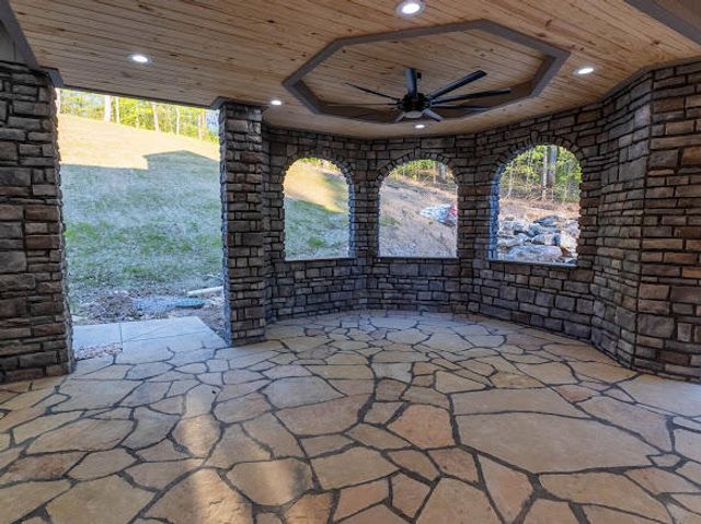 210 Leatherwood Drive, London, KY 40741