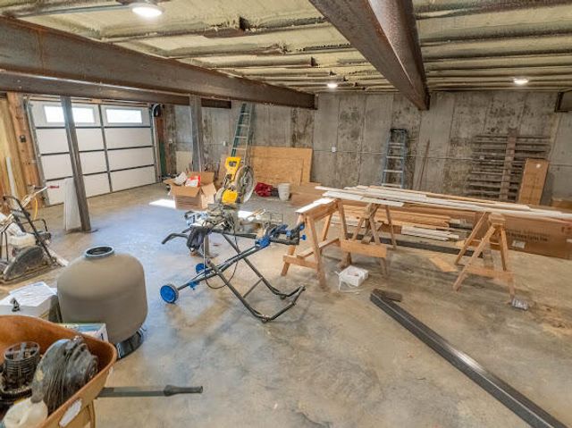 210 Leatherwood Drive, London, KY 40741