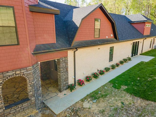 210 Leatherwood Drive, London, KY 40741