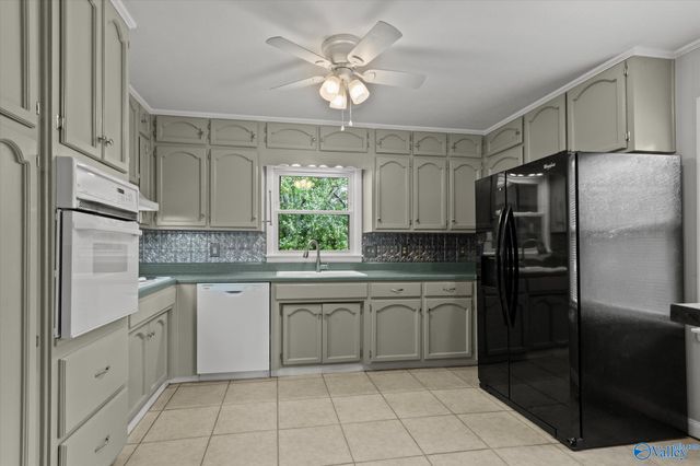 1217 Briar Hollow Trail, Huntsville, AL 35802