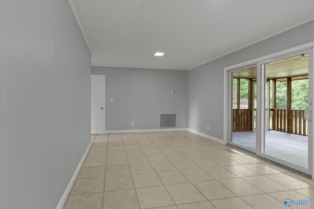 1217 Briar Hollow Trail, Huntsville, AL 35802