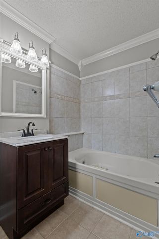 1217 Briar Hollow Trail, Huntsville, AL 35802