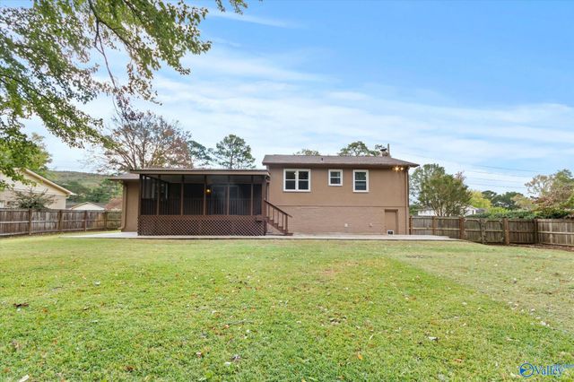 1217 Briar Hollow Trail, Huntsville, AL 35802