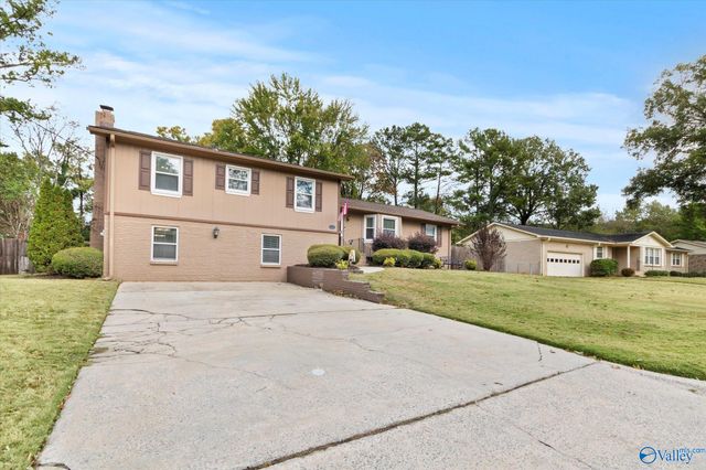 1217 Briar Hollow Trail, Huntsville, AL 35802