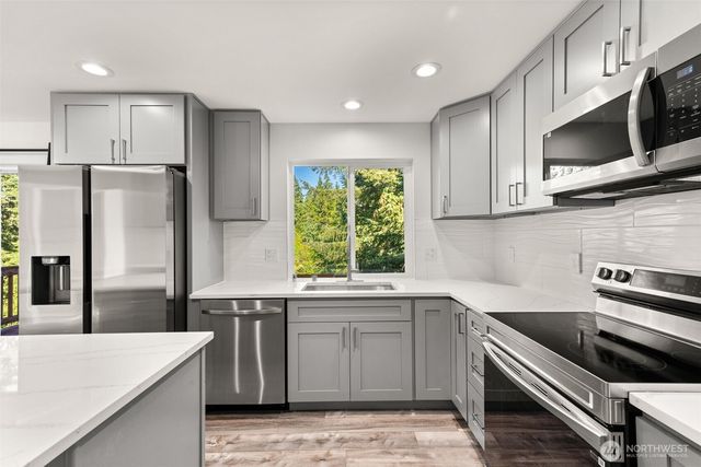 35426 8th Avenue SW, Federal Way, WA 98023