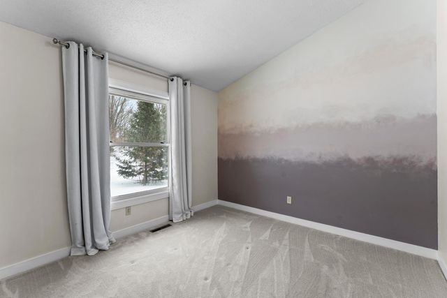 9201 La Rivier Court, Eden Prairie, MN 55347