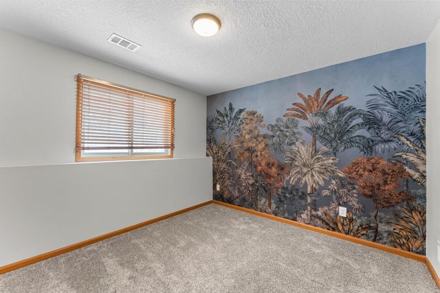 9201 La Rivier Court, Eden Prairie, MN 55347