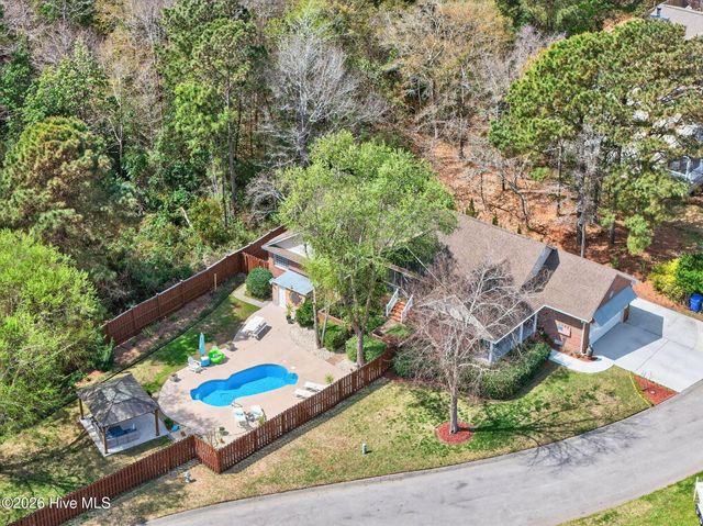 125 Lighthouse Drive, Carolina Beach, NC 28428