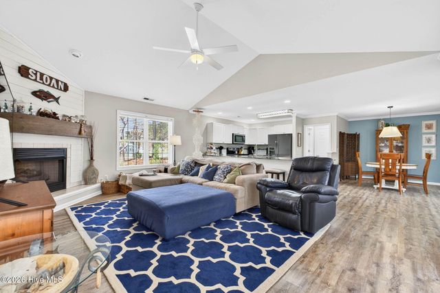 125 Lighthouse Drive, Carolina Beach, NC 28428