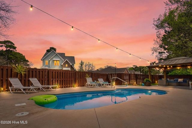 125 Lighthouse Drive, Carolina Beach, NC 28428