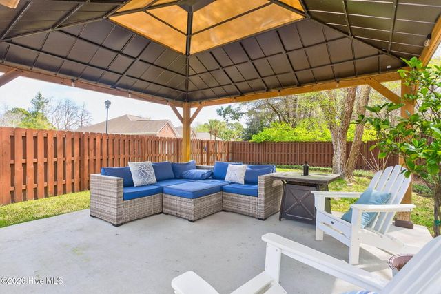 125 Lighthouse Drive, Carolina Beach, NC 28428