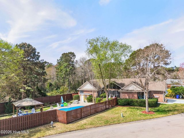 125 Lighthouse Drive, Carolina Beach, NC 28428