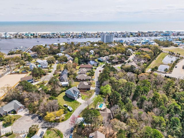 125 Lighthouse Drive, Carolina Beach, NC 28428