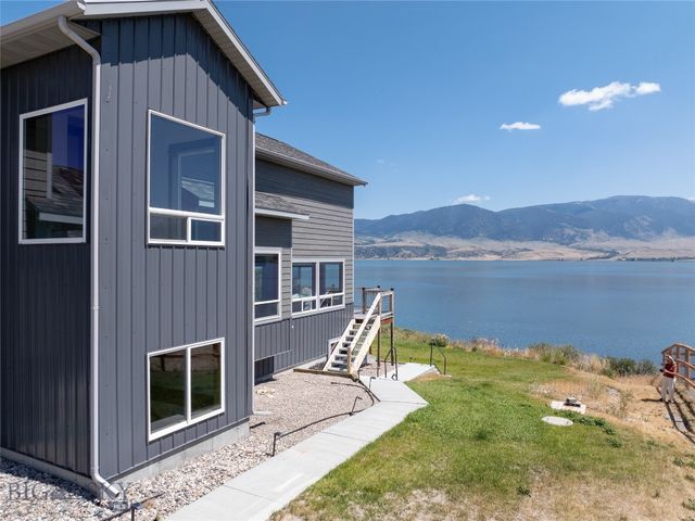 22 Jordan Lane N, Mcallister, MT 59729