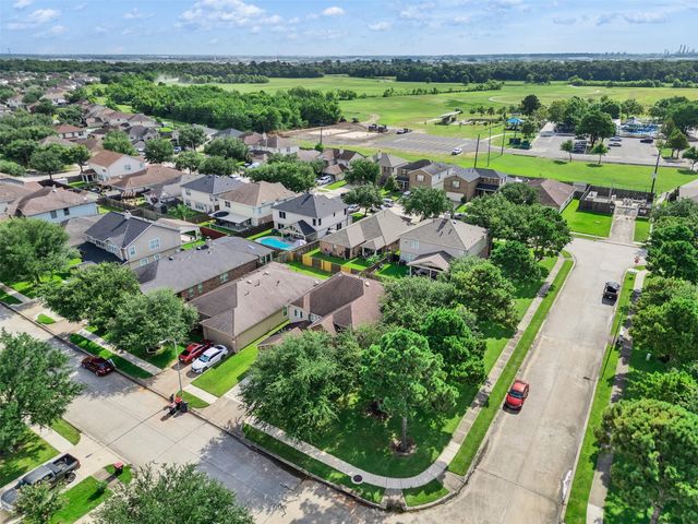 6902 Oleander Grove Way, Houston, TX 77049