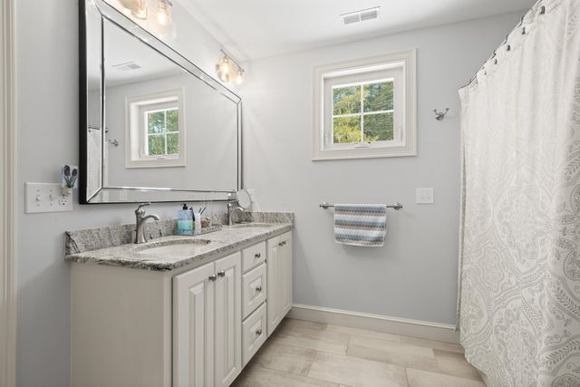 26 Snow Lane, Hollis, NH 03049