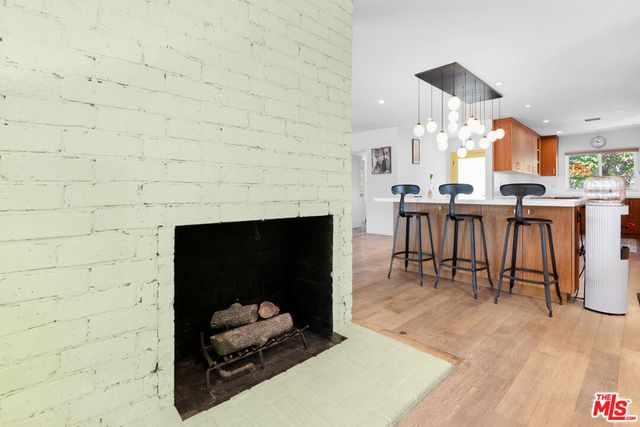 6570 Lakeridge Road, Los Angeles, CA 90068