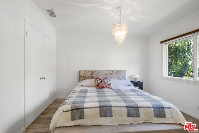 6570 Lakeridge Road, Los Angeles, CA 90068