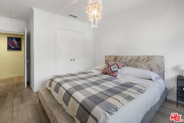 6570 Lakeridge Road, Los Angeles, CA 90068