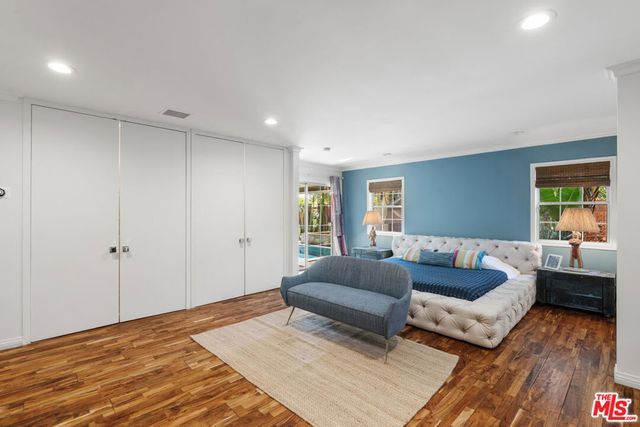 6570 Lakeridge Road, Los Angeles, CA 90068