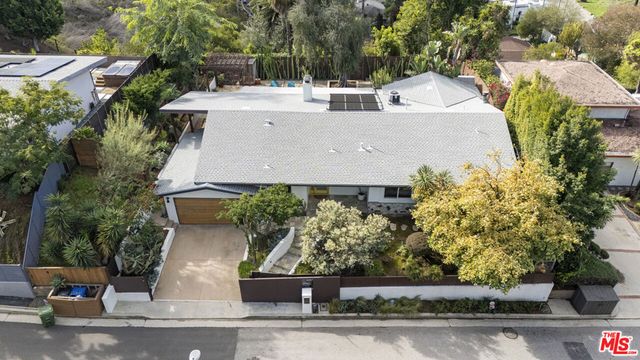 6570 Lakeridge Road, Los Angeles, CA 90068