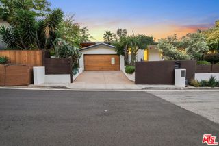 6570 Lakeridge Road, Los Angeles, CA 90068