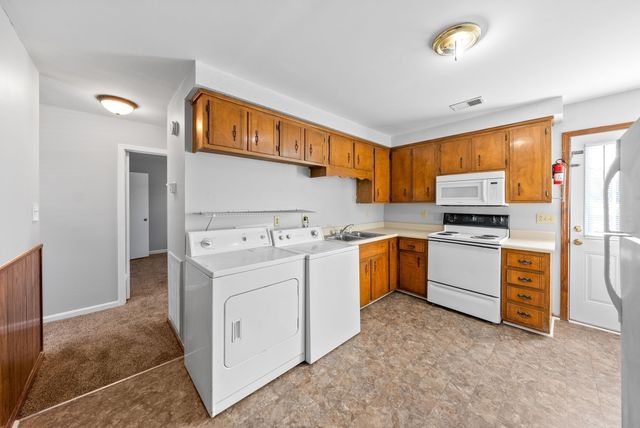 748 Bancroft Cir Apt G, Clarksville, TN 37042