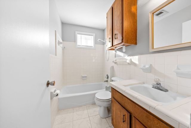 748 Bancroft Cir Apt G, Clarksville, TN 37042